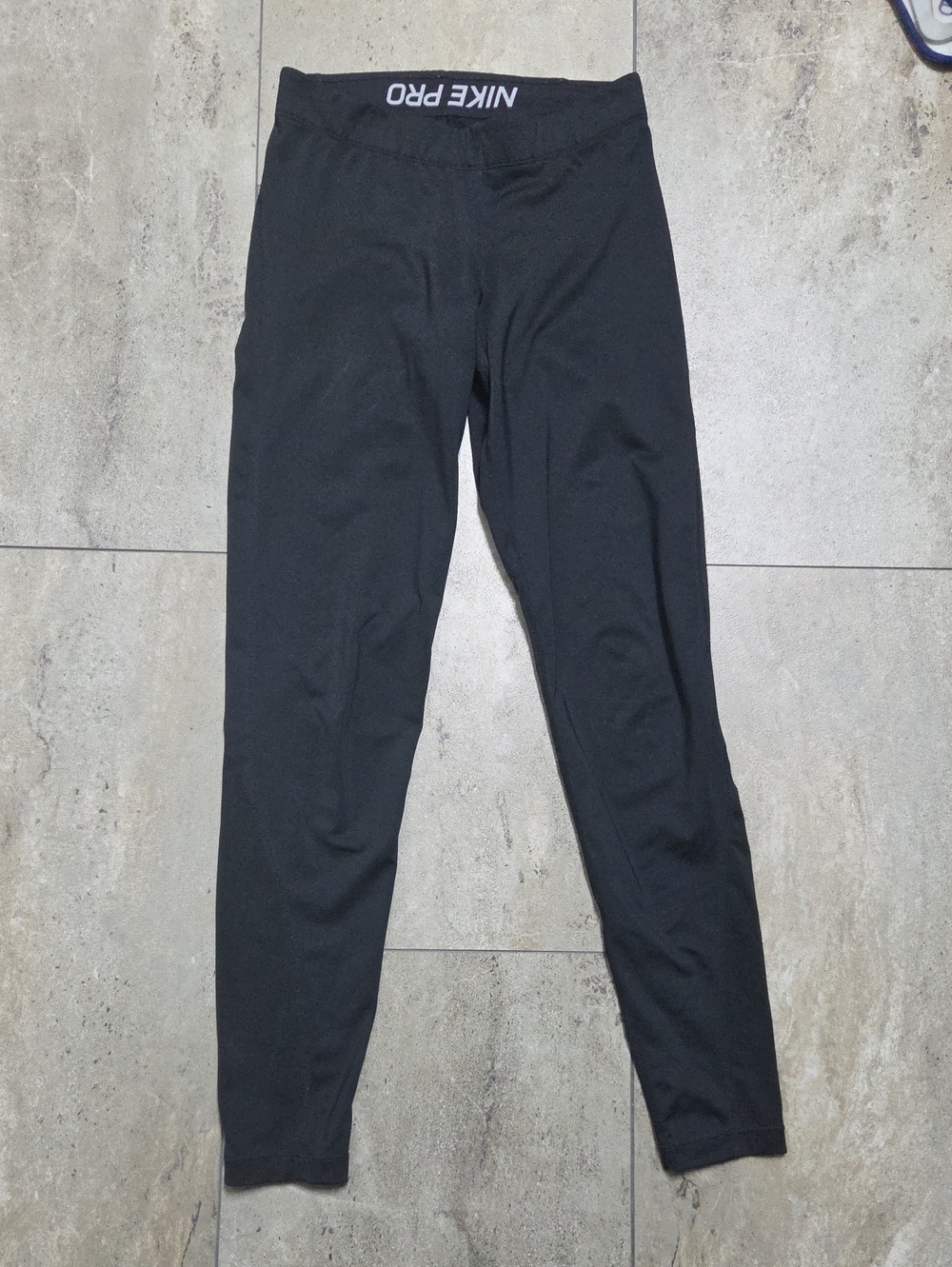 - Nike Black Pro Performance Women's Leggings